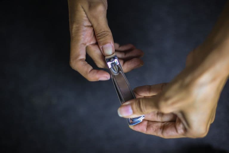 nails